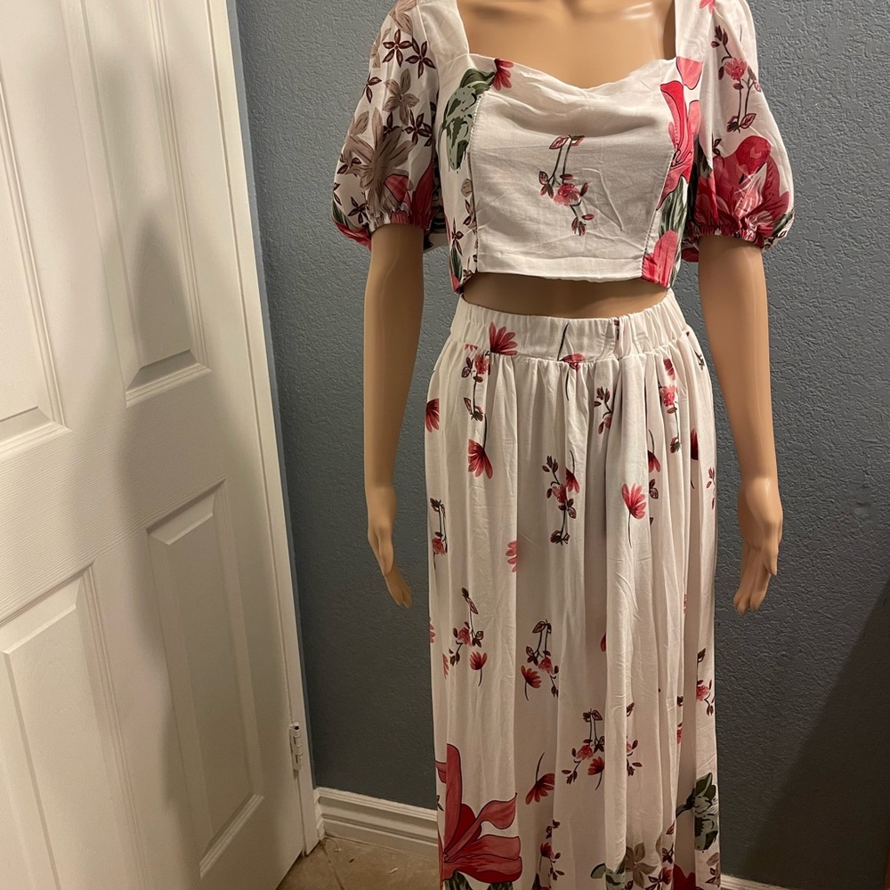 Skirt sets